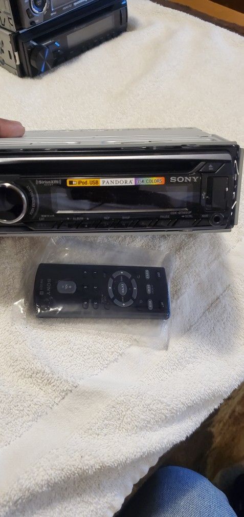 Price Firm Brandnew Sony Bluetooth Radio 💿 Missing Radio Harness
