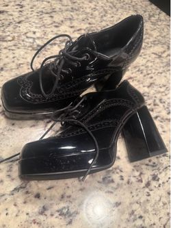 Ladies Oxford Lace Shoe