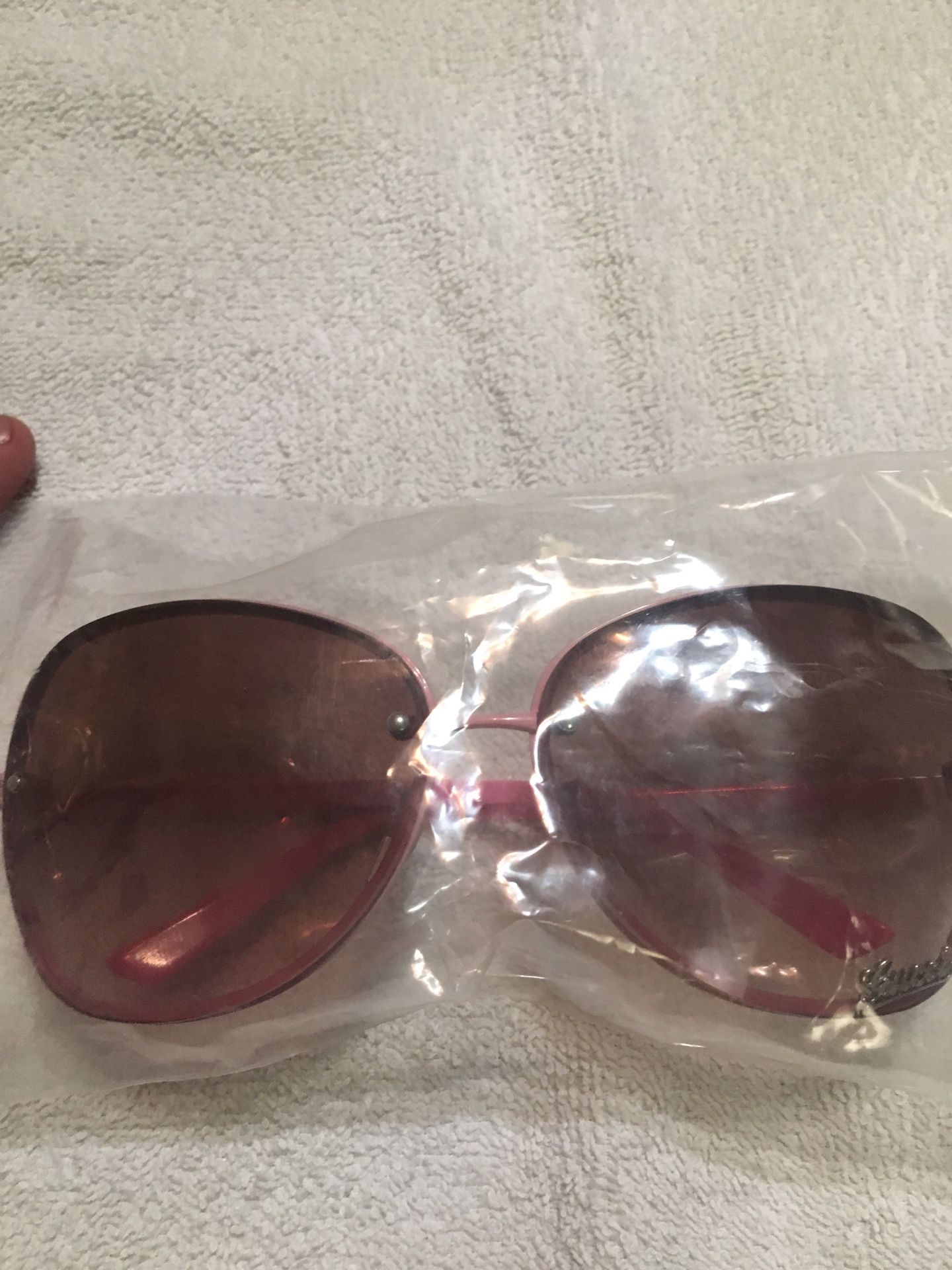 Authentic Woman’s Pink Gucci Sunglasses