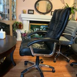OFFICE. CHAIRS FOR. SALE