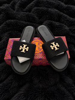New Tory Burch Sandals