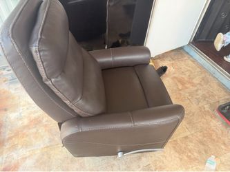Swivel recliner manual