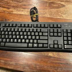 Logitech Keyboard K120 Wired USB Desktop Keyboard Y-U0009