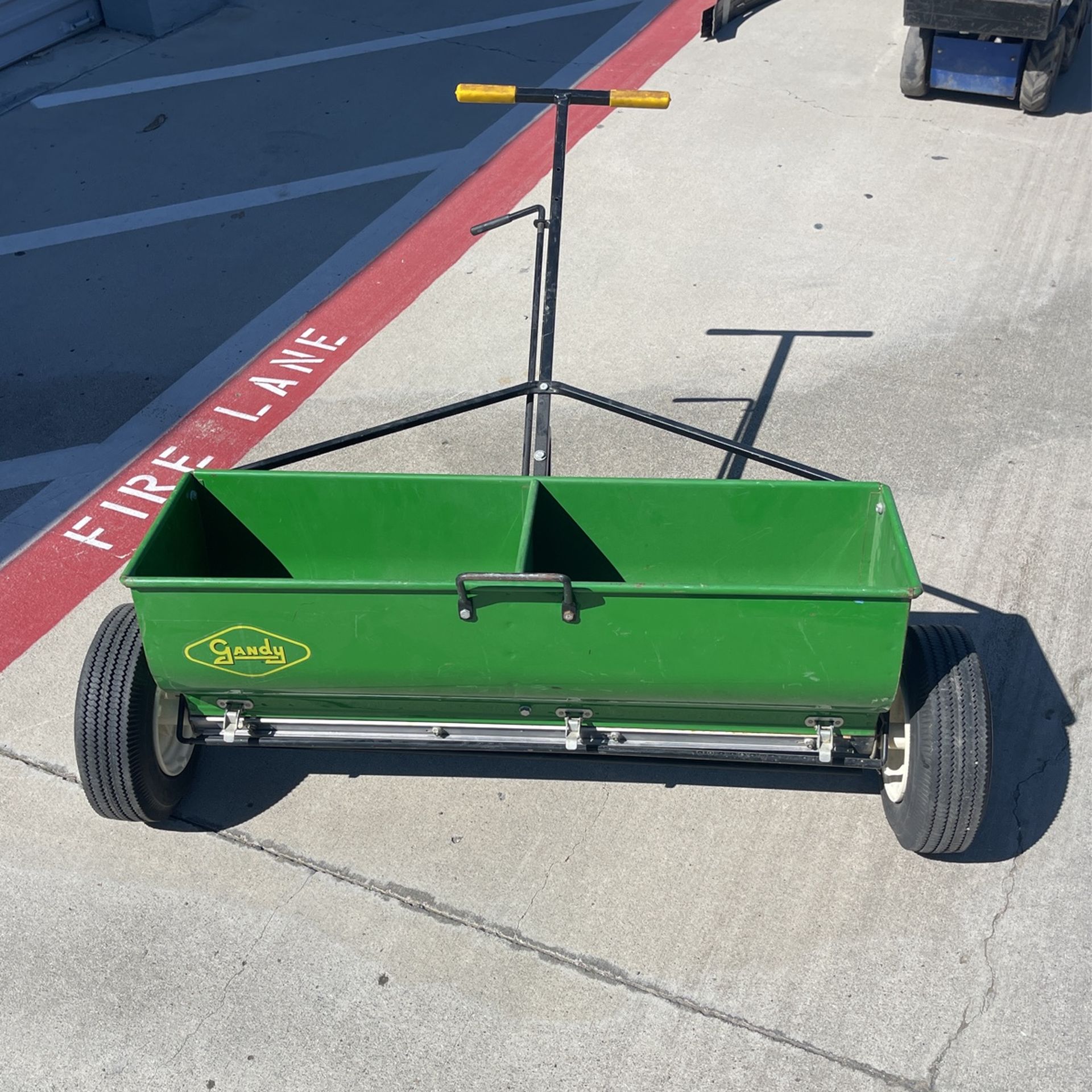 Gandy Drop Spreader