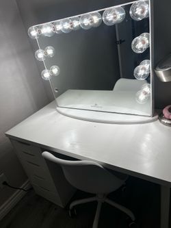 Vanity Desk