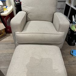 Ravenna Nursing/Rocking Chair With Ottoman 