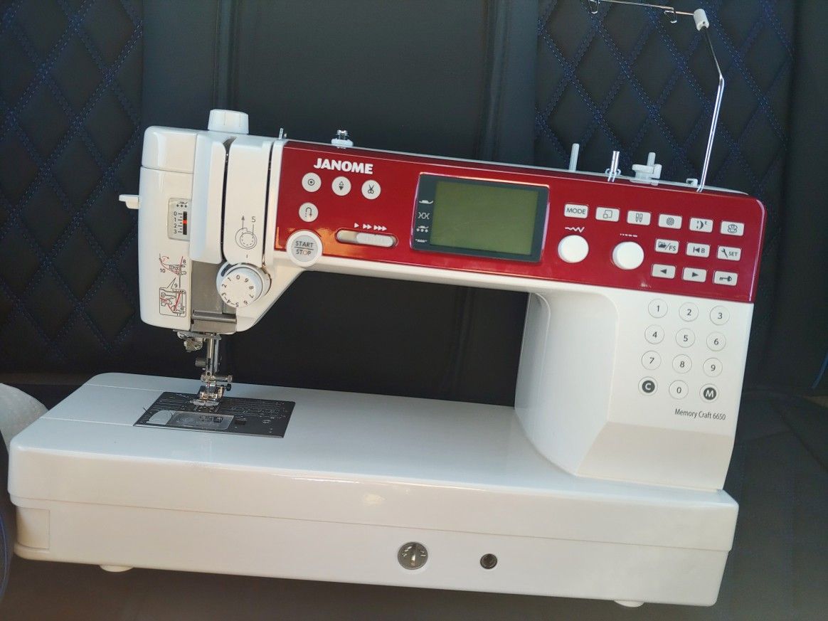 Janome Memory Craft 6650 Sewing & Quilting Machine