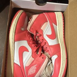 Jordan 1s Peach White Size 8 Women