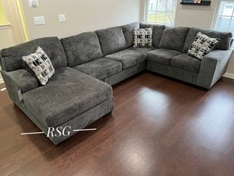U Shaped Sectional Couch W Chaise Color Options Fast Delivery Military Discount Only $39 Down Payment 👉 PLEASE ASK FOR JON GREEN WHEN YOU ARRIVE!