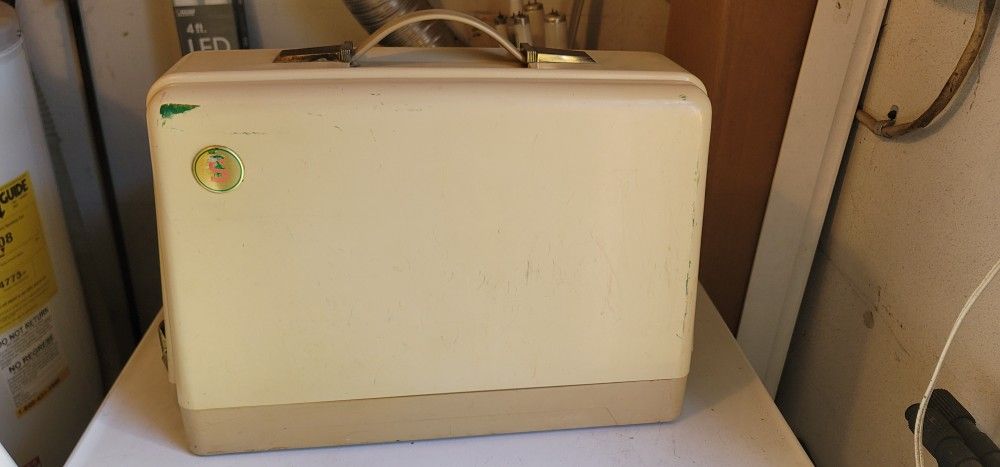 Antique Singer Sewing machine 