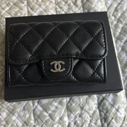 Black caviar wallet used