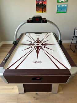 Aeromaxx Air Hockey Table