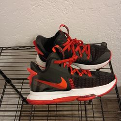 Nike LeBron Witness 5