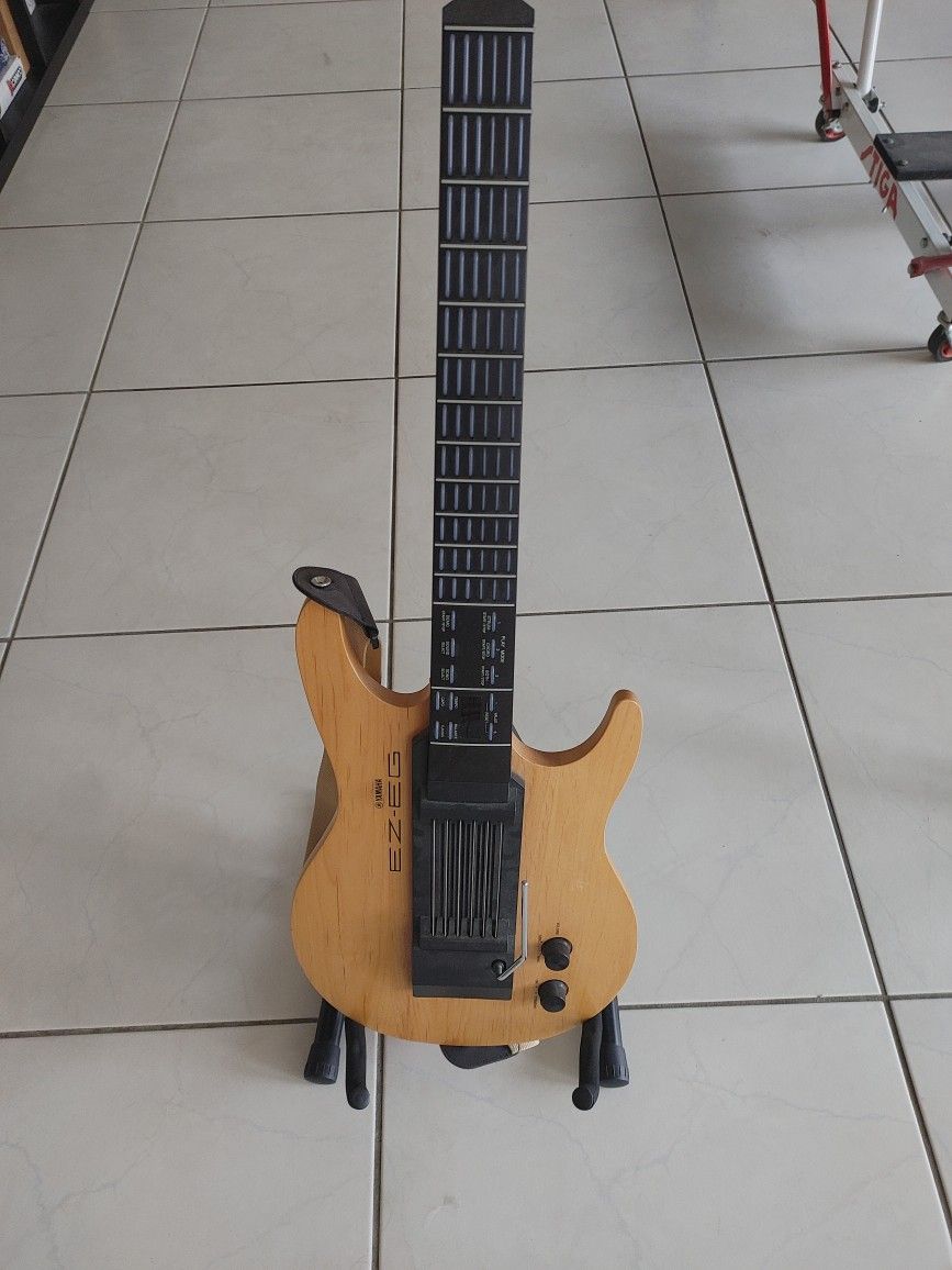 Yamaha Self Teaching EZ-EG Electric Guitar
