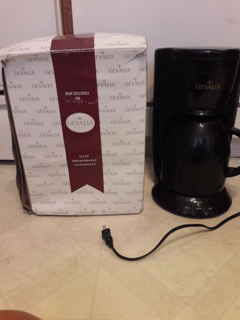 Gevallia 12 cup programmable coffee maker and thermal carafe