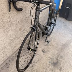 2013 Cannondale Super 6 Road bike 20 speed