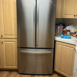 GE French Door Bottom Freezer Fridge 