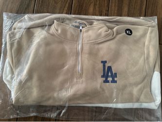 Dodgers women’s half zip sweater