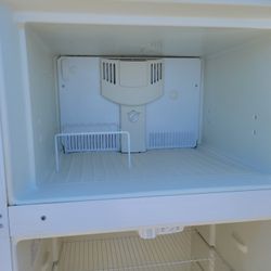 Refrigerator En Buen  Estado