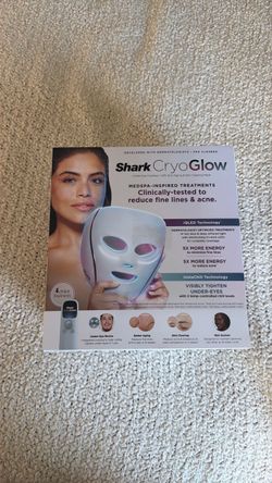 Shark CryoGlow LED face mask