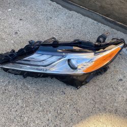 Headlight Toyota Camry 2018-2022