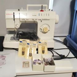Used Singer 5825c With Extras