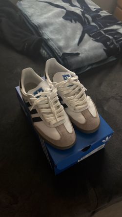 white adidas sambas