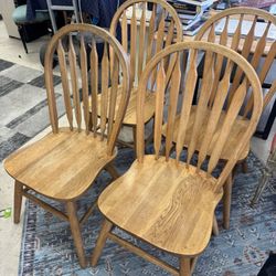 Windsor Style Spindle Dining Chair Set of 4 Solid Wood Natural Color