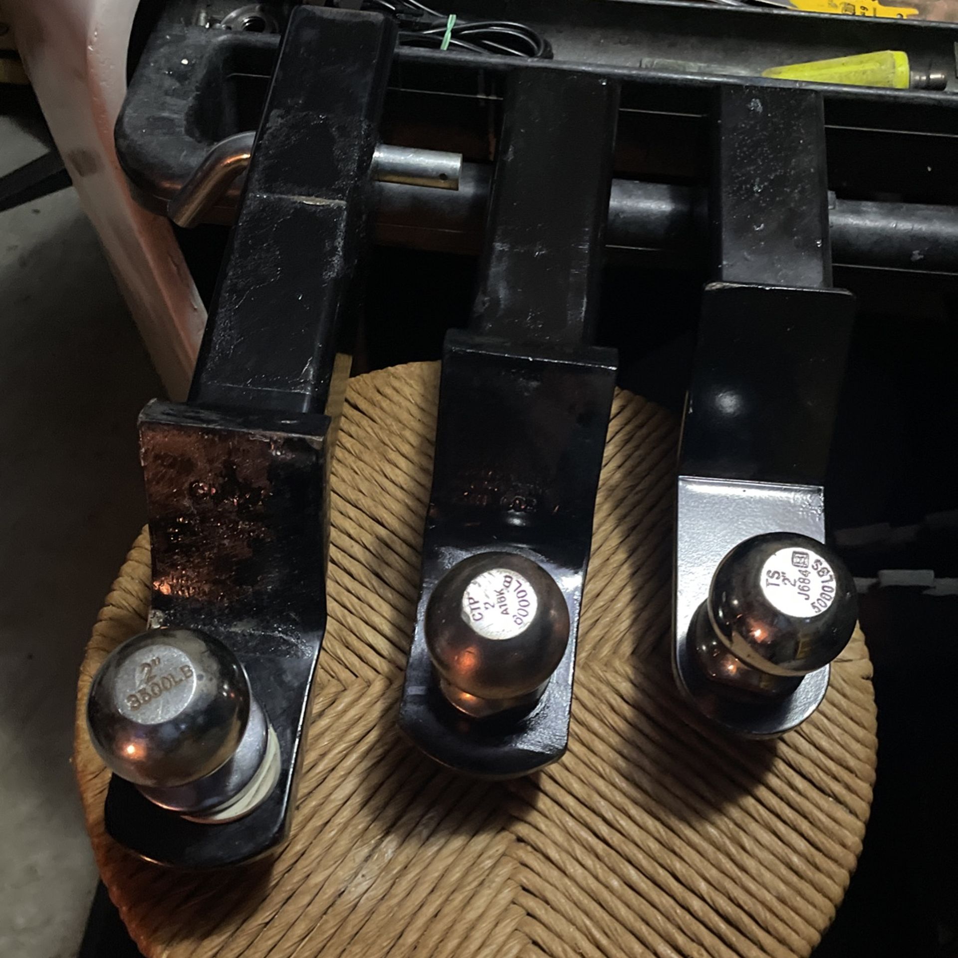 (3) 2” Trailer Hitch & balls