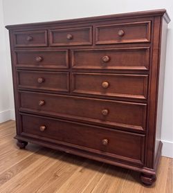 Ethan Allen Classic Kids 9-Drawer Dresser – High End / Traditional Style
