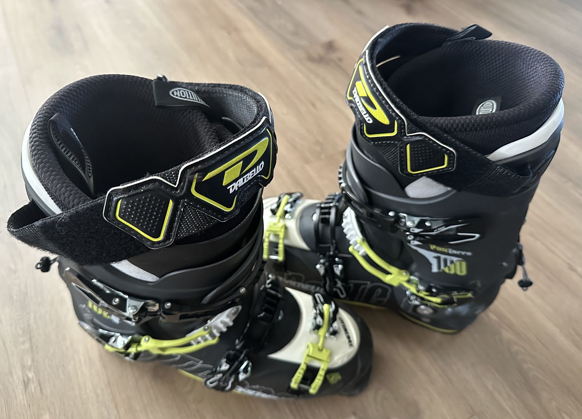 Dalbello Panterra 100 Men’s Ski Boots Mondo 29 US 11 w/ Intuition Liners