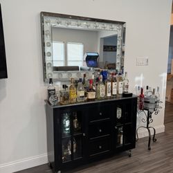 Large Light-Up Vanity Mirror 