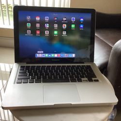 Laptop Computer From Apple 