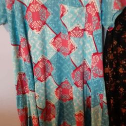 Size Small Lularoe Carly