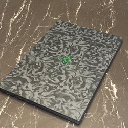 RAZER BLADE 18 w/ RTX 4090 4TB 64gb Ram