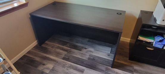 Large Office Desks