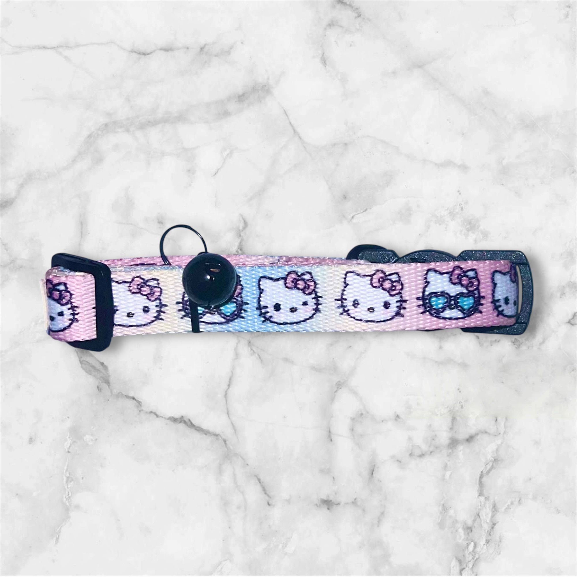 Sassy Meow Tropical Hello Kitty Collar Medium