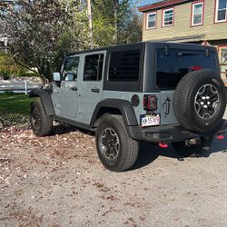 2013 Jeep Rubicon 10Th Anniversary 76,000 Months