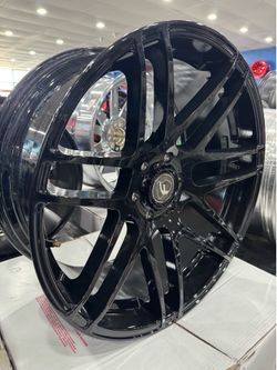 FORGESTAR X14 22x10 GLOSS BLACK 5x135 ET 30mm