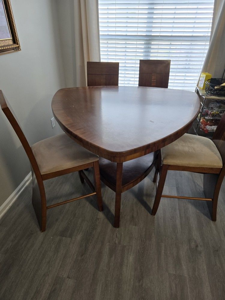 Dining Table Mint Condition