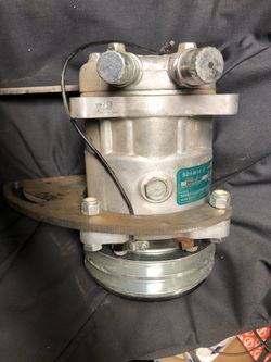 Vintage Air compressor