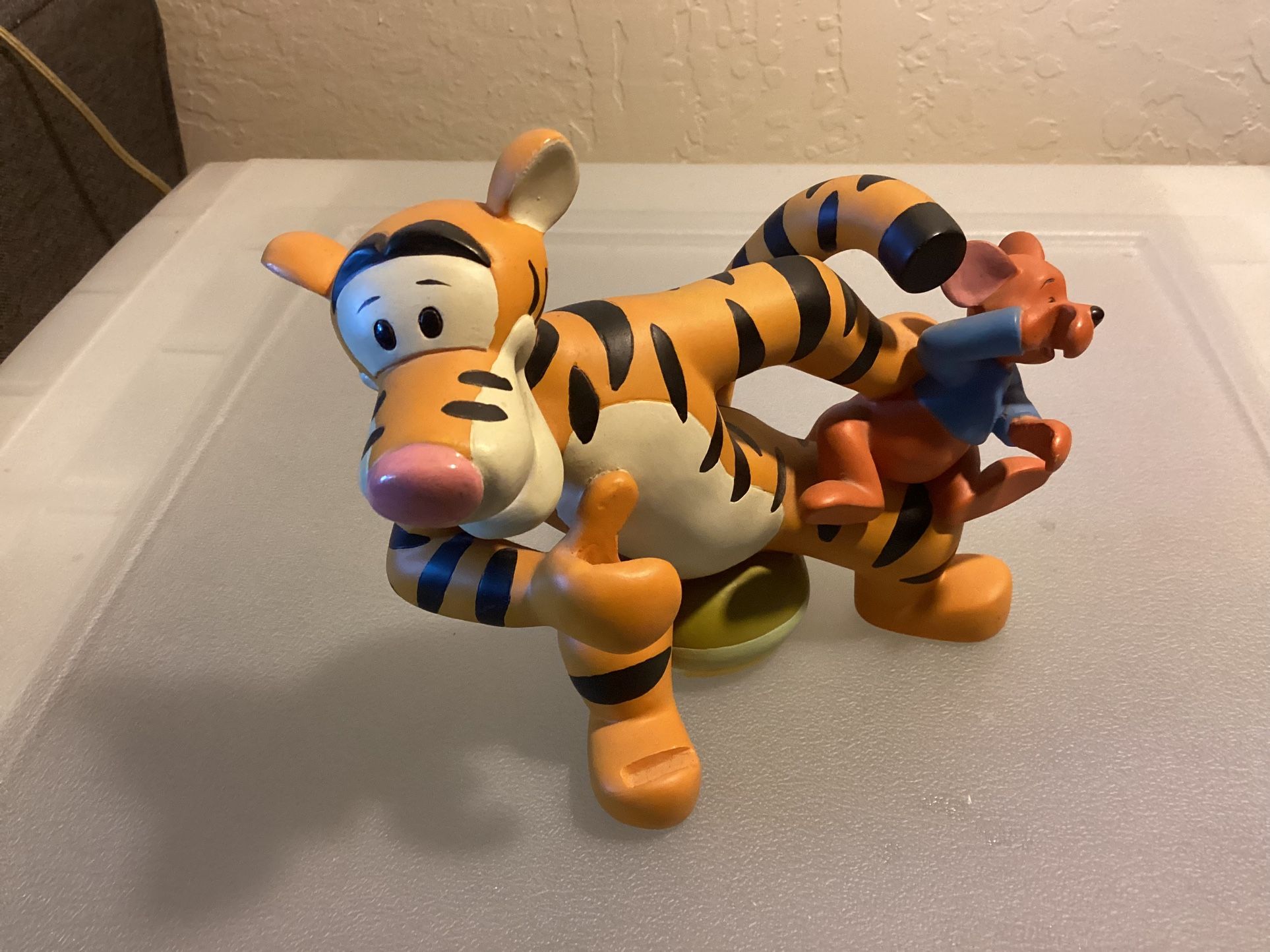 Disney Winnie The Pooh TIGGER & ROO Figurine 6 Inch 