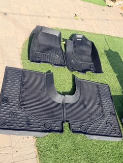 All weather mat floor RAM 1500 crew cab 2025