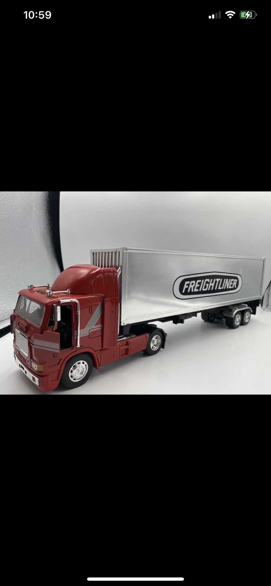 NEW-RAY Freightliner FLB COE 1:32 Diecast Truck Semi Long Hauler Bright Red RARE