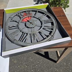 Free Desk, Outdoor Clock