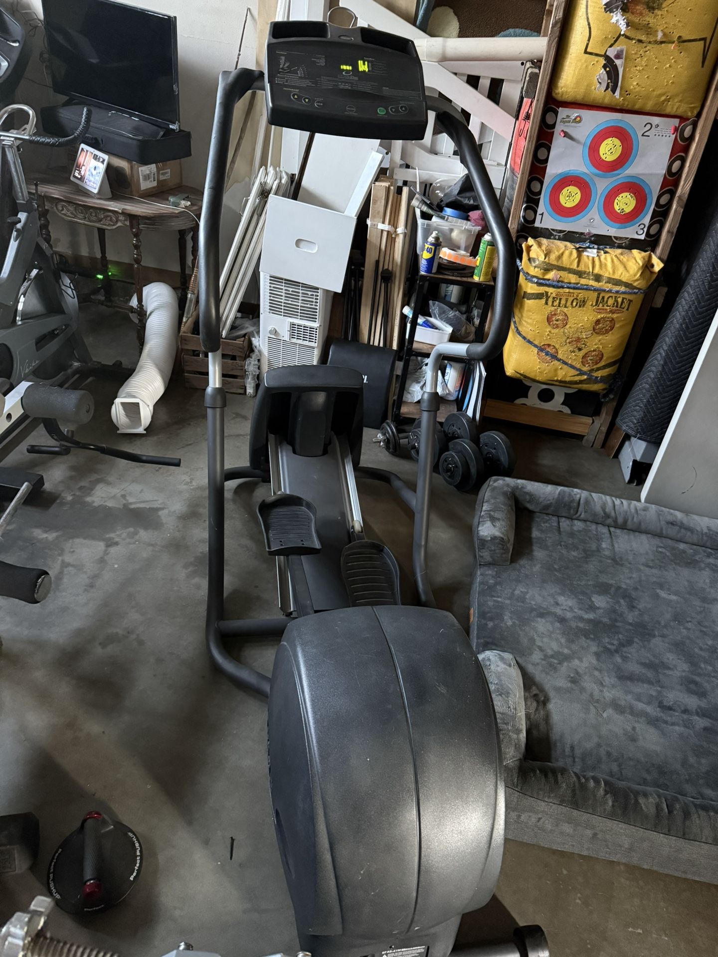 Precor EFX 5.21 Elliptical