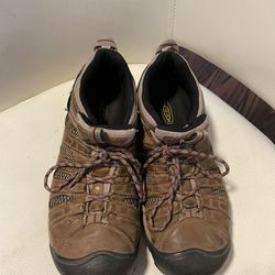 Keen Mens Shoes Size 9.5