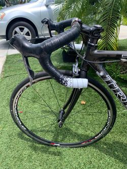 🤩Full Carbon 🚴2017 TREK 5200// 💥Excellent Condition//52cm 🚴Road Bike 🤩