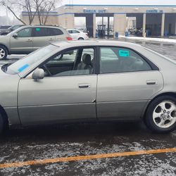 2000 Lexus ES 300 Base