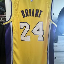Kobe Bryant Jersey